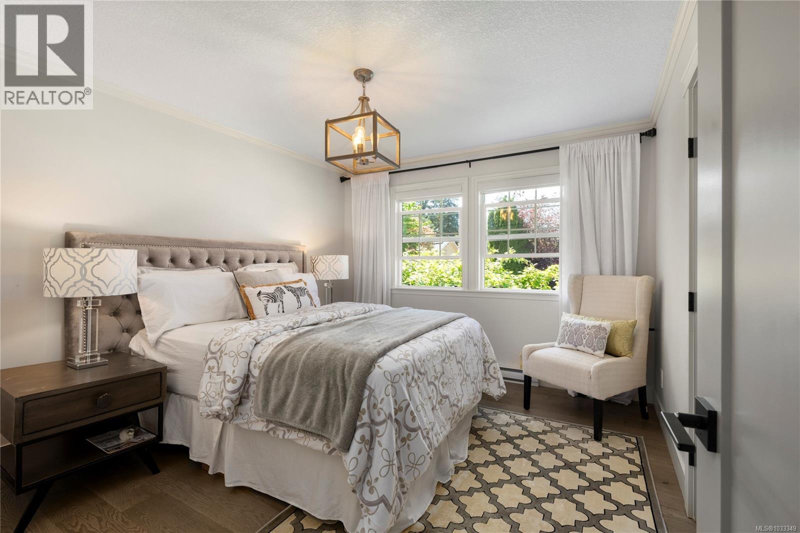 221 Blairgowrie Pl - 18