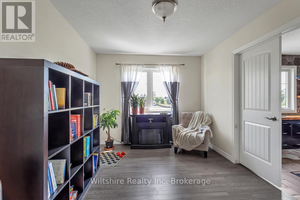 335 TALBOT STREET - 21
