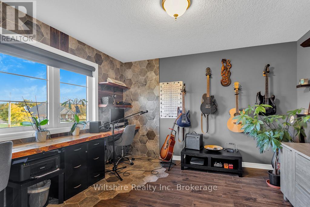 335 TALBOT STREET - 19