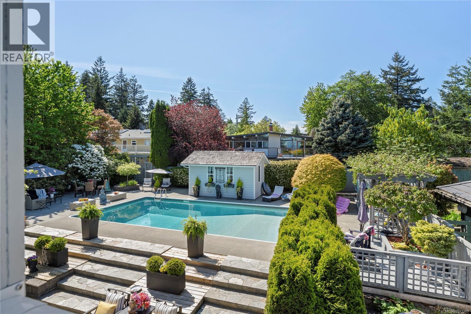 221 Blairgowrie Pl - 43