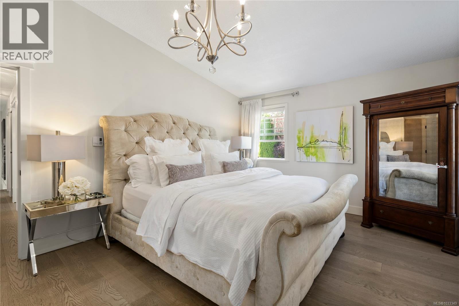 221 Blairgowrie Pl - 9
