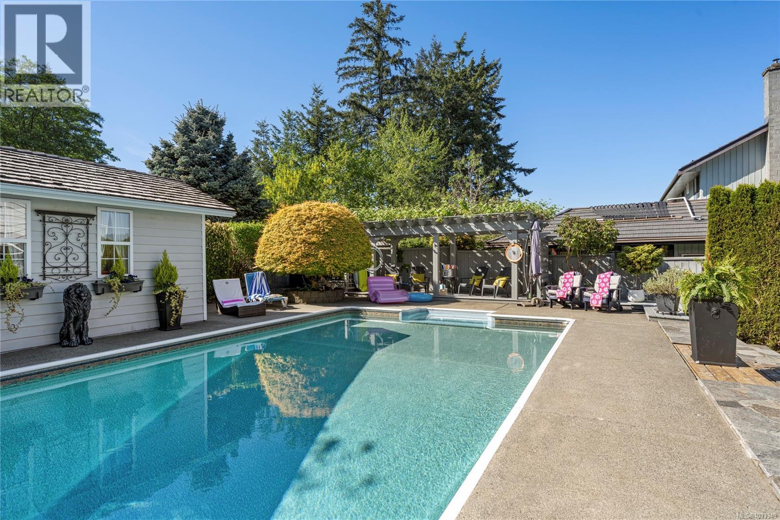 221 Blairgowrie Pl - 66