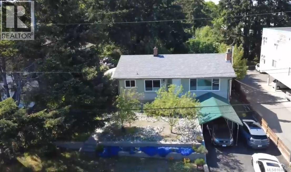 1370 Graham Cres - 33