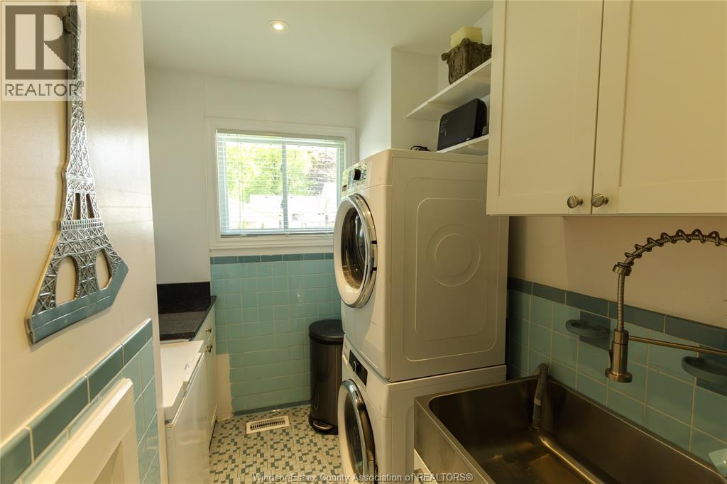 1649 ST. GABRIEL - 17