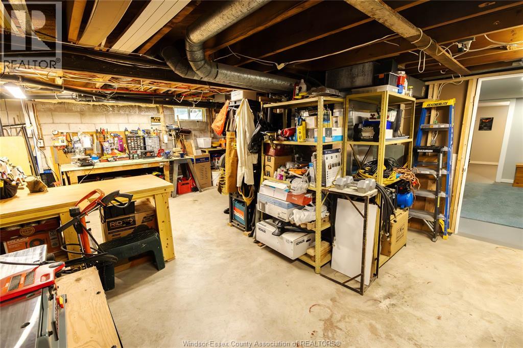 1649 ST. GABRIEL, Windsor, Ontario, N9E1P1 — Photo 5