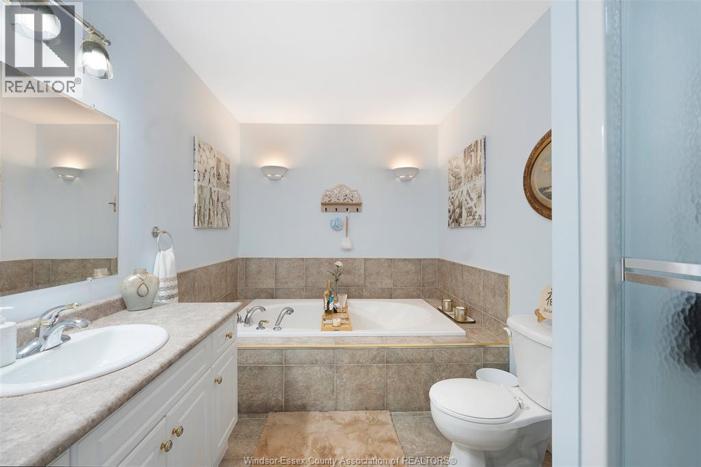 1 KINGSBRIDGE, Amherstburg, Ontario, N9V4A4 — Photo 14