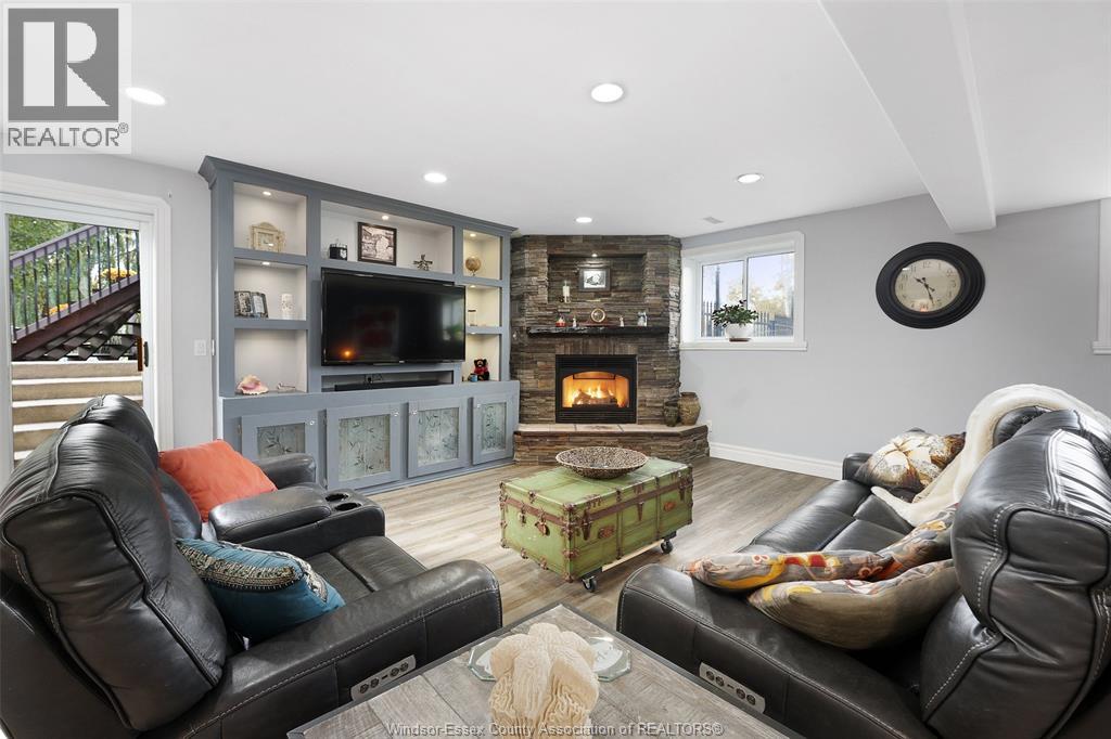 1 KINGSBRIDGE, Amherstburg, Ontario, N9V4A4 — Photo 13