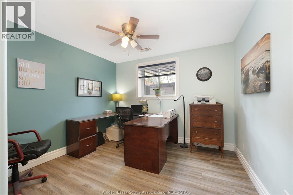 1 KINGSBRIDGE, Amherstburg, Ontario, N9V4A4 — Photo 32