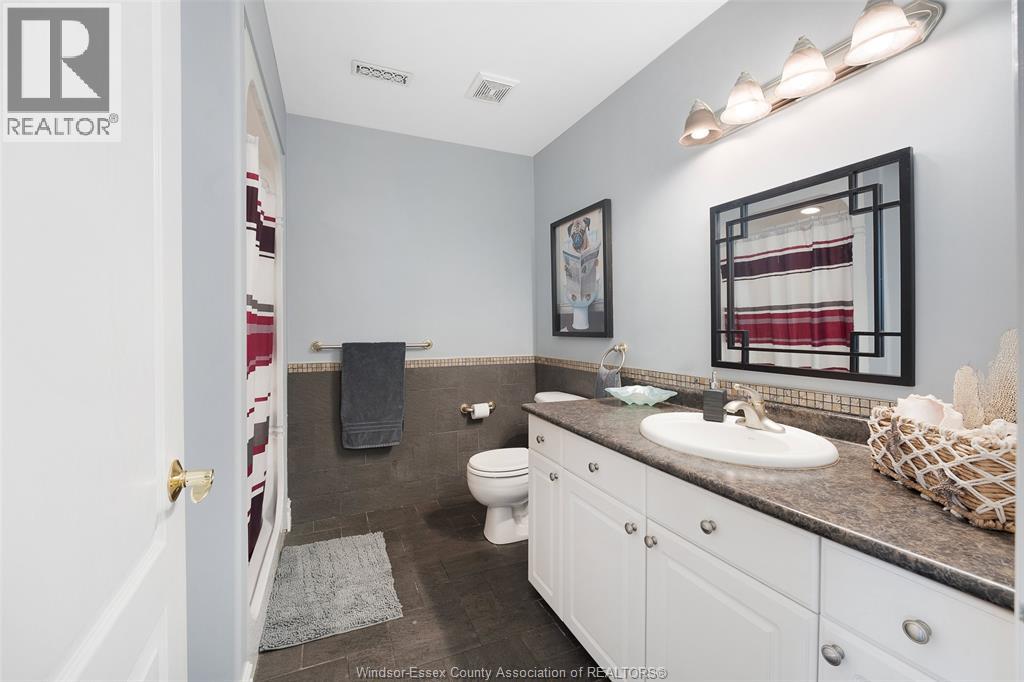 1 KINGSBRIDGE, Amherstburg, Ontario, N9V4A4 — Photo 47