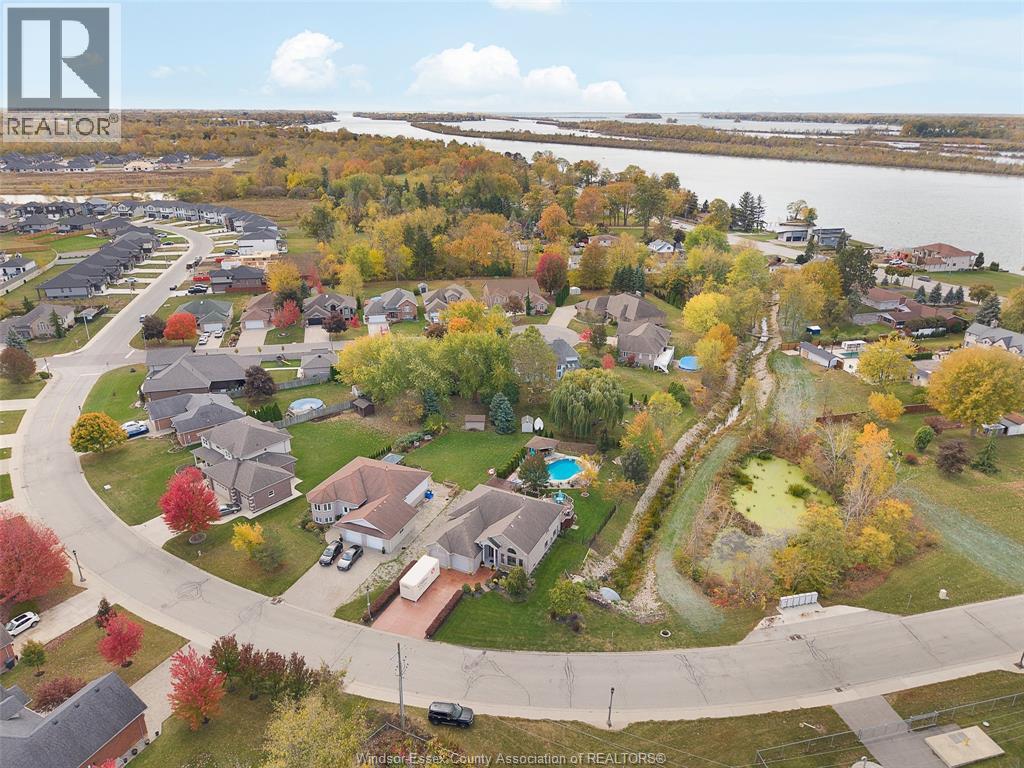 1 KINGSBRIDGE, Amherstburg, Ontario, N9V4A4 — Photo 38