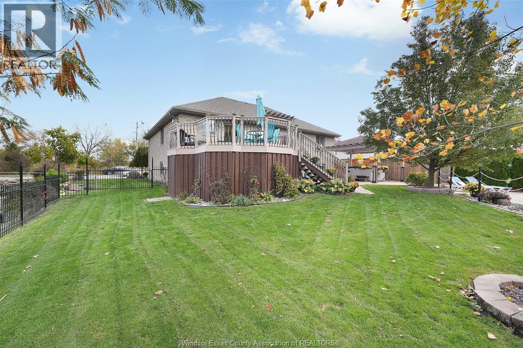 1 KINGSBRIDGE, Amherstburg, Ontario, N9V4A4 — Photo 44