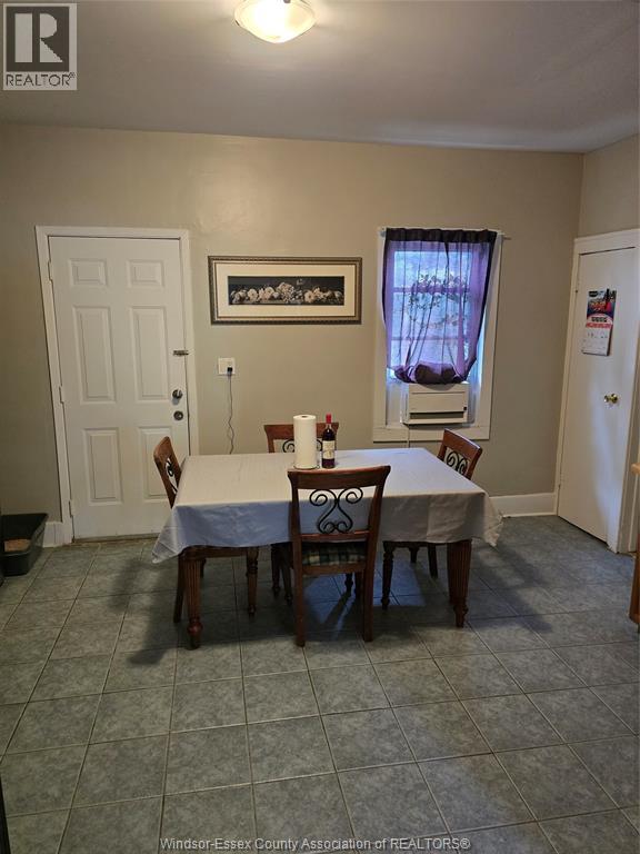 2296 CHANDLER Unit# 2, Windsor, Ontario, N8W4A4 — Photo 4