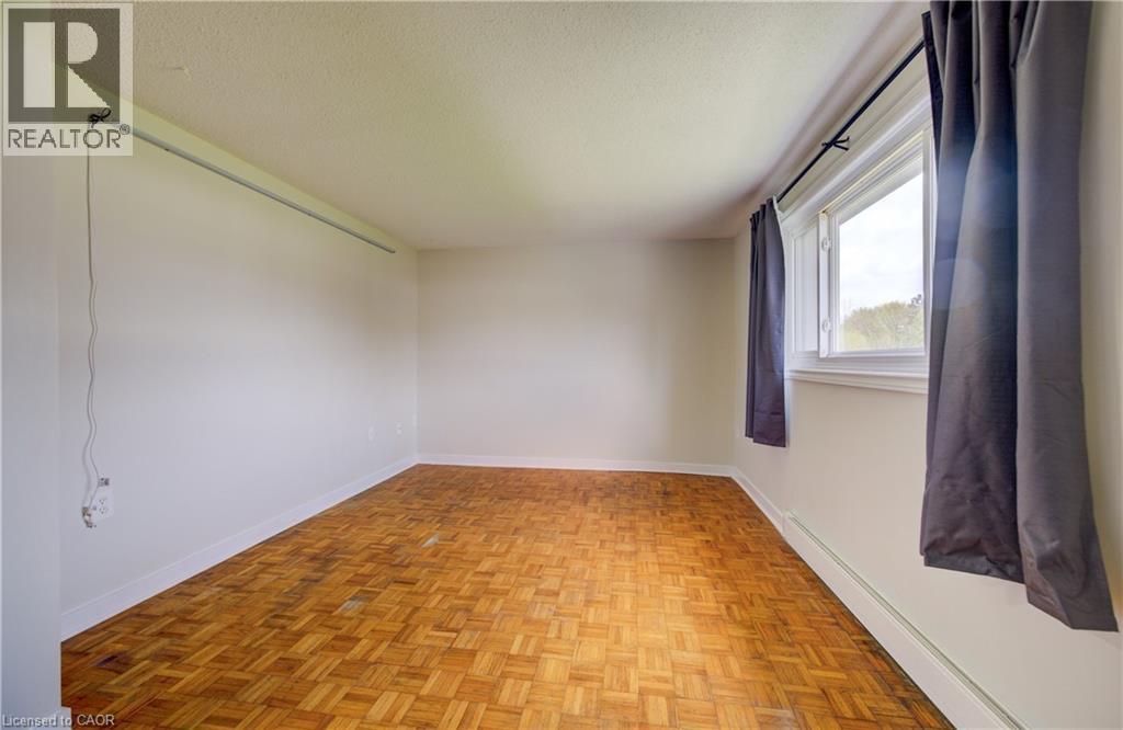 #32 160 JANSEN Avenue - 17