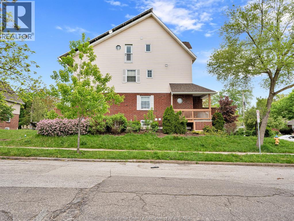 2929 Donnelly, Windsor, Ontario, N9C1L9 — Photo 9