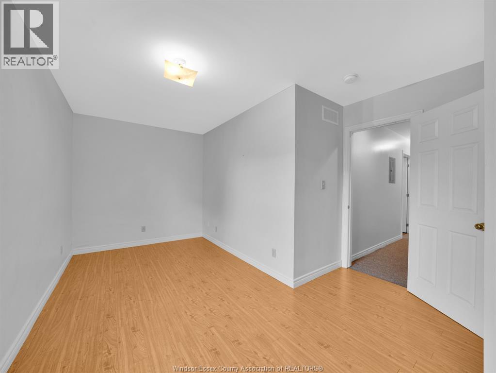 2929 Donnelly, Windsor, Ontario, N9C1L9 — Photo 8