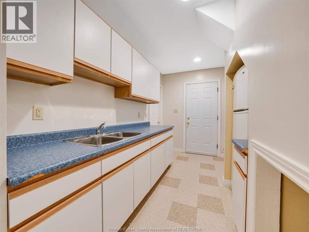2929 Donnelly, Windsor, Ontario, N9C1L9 — Photo 35