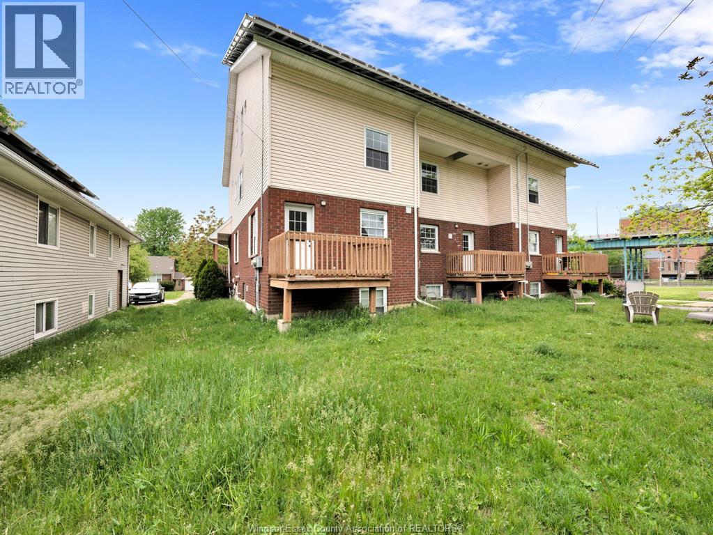 2929 Donnelly, Windsor, Ontario, N9C1L9 — Photo 25