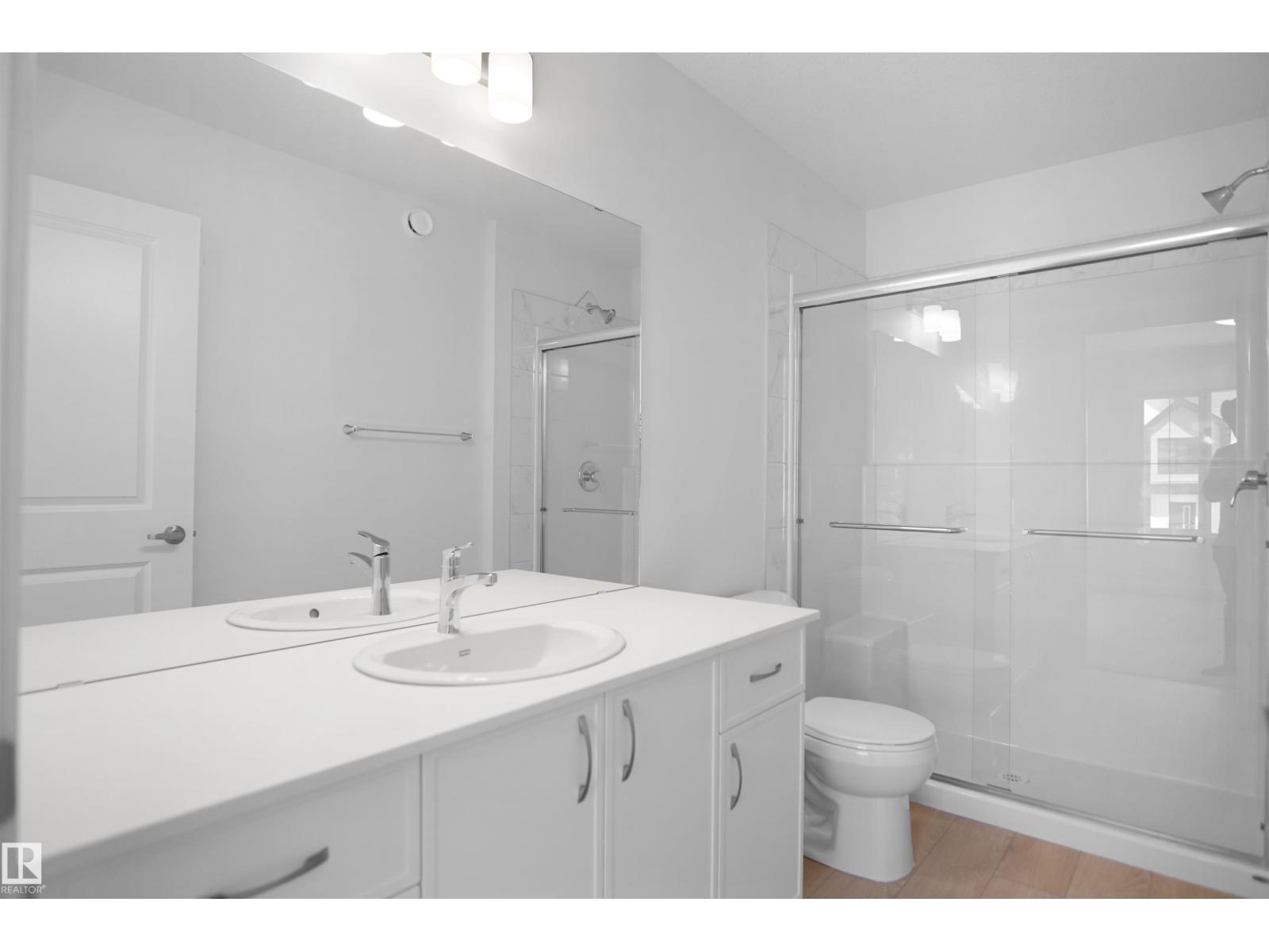 19445 22 AV NW - 17