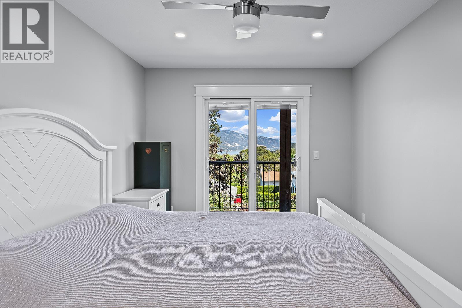 10694 Bonnie Drive, Lake Country