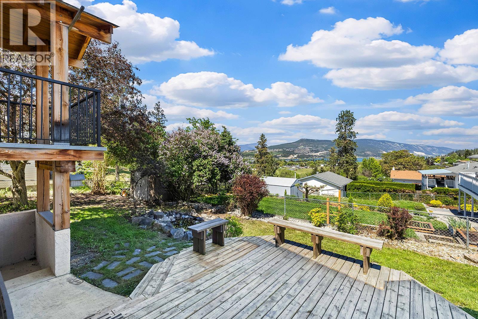 10694 Bonnie Drive, Lake Country