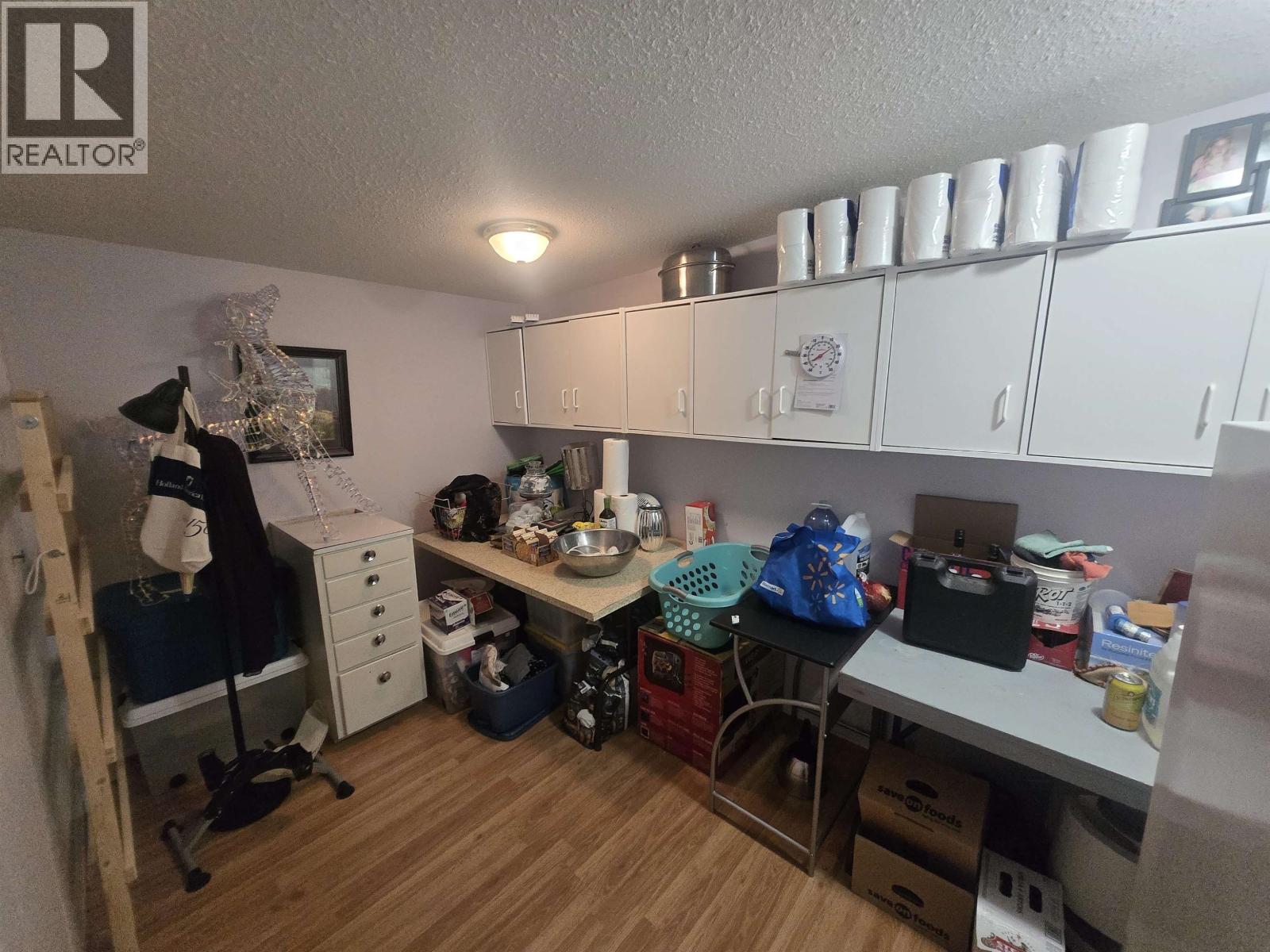 #32 2682 RICHARDSON ROAD - 28