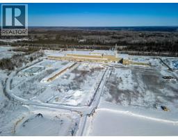 2843 Alaska Highway, Fort Nelson, BC V0C1R0 Photo 33