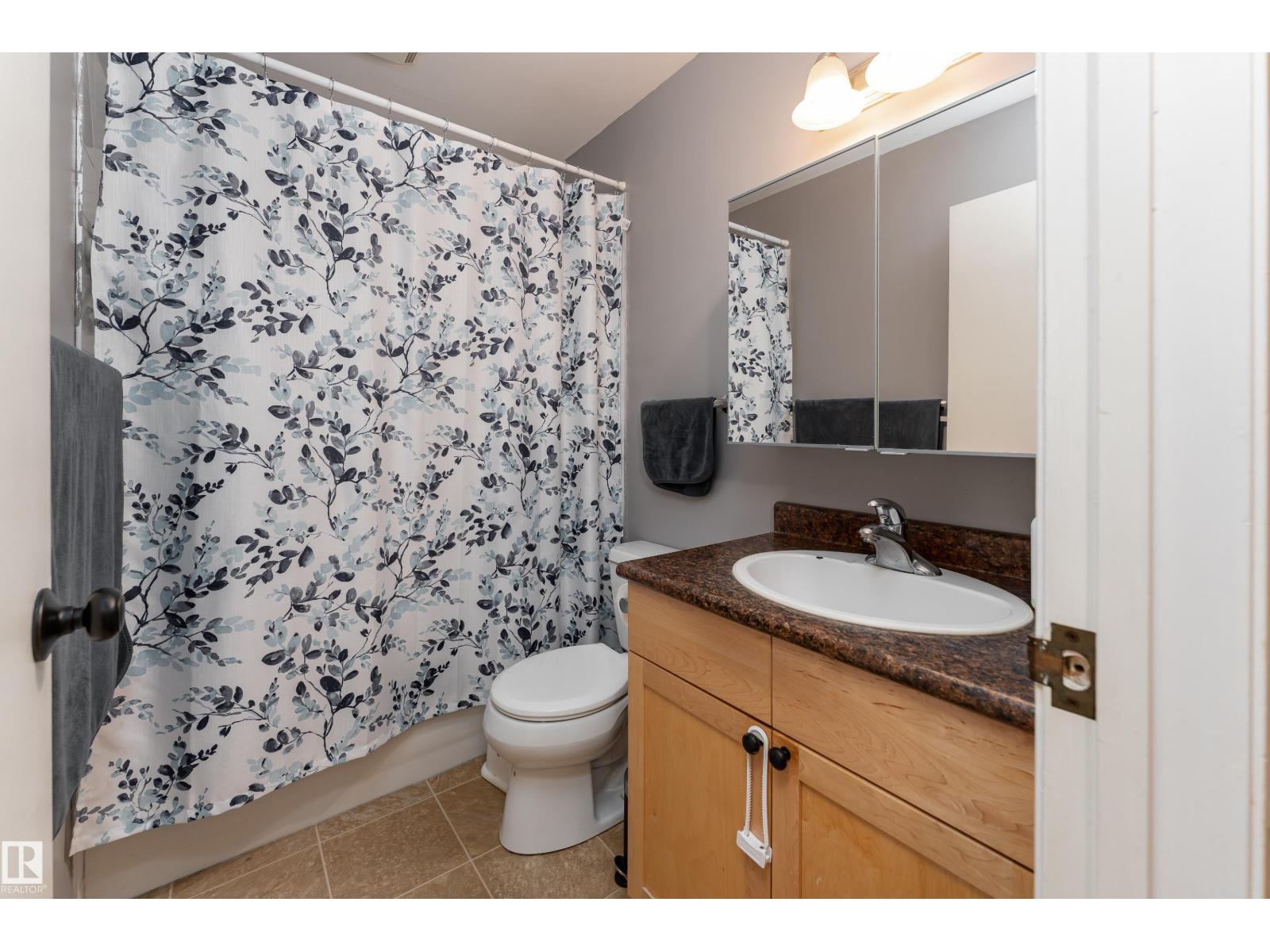 10956 81 AV NW - 40