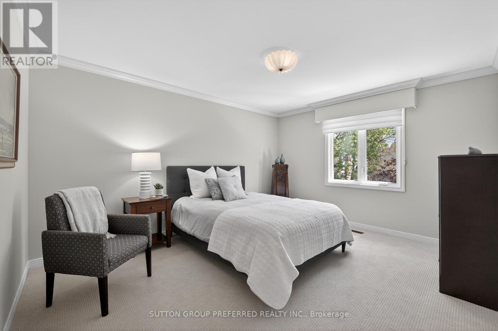 372 GRANGEOVER AVENUE - 30