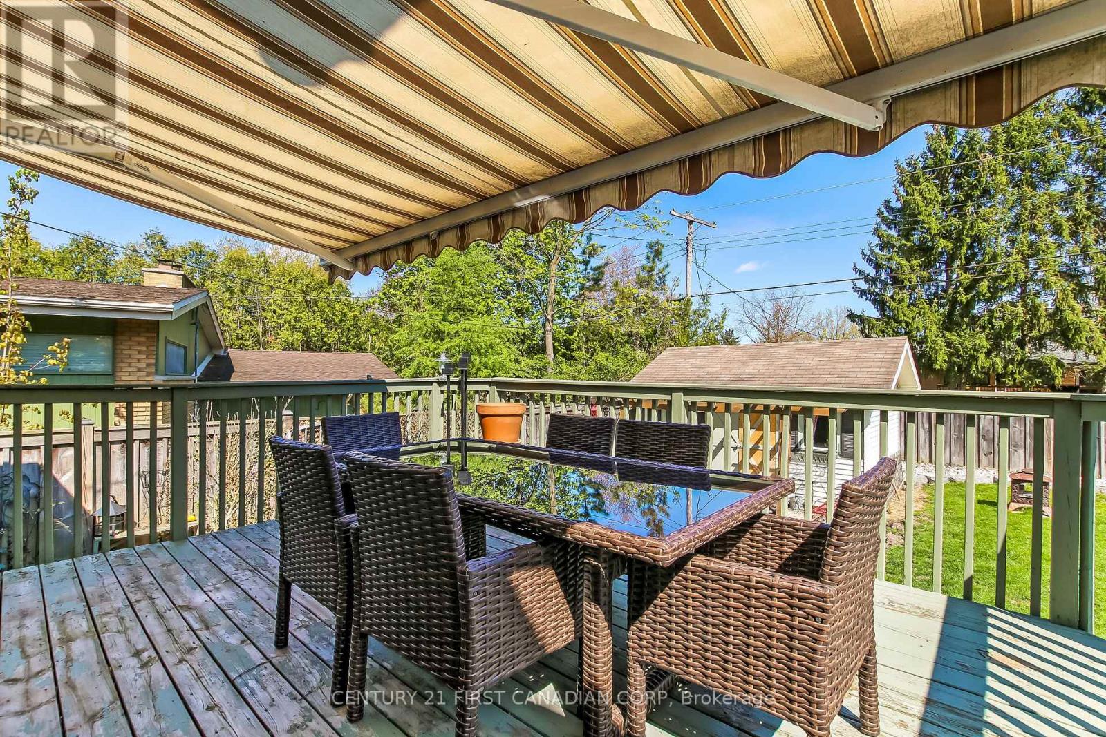 276 SOUTHCREST DRIVE - 33