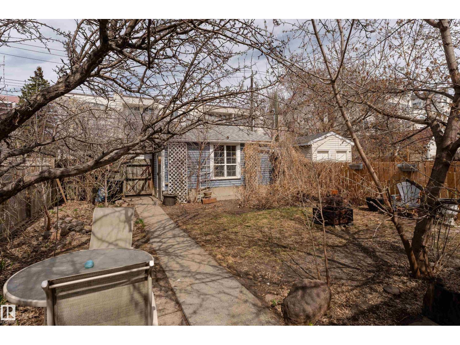 10956 81 AV NW - 45