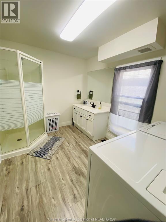 21023 Charing Cross ROAD - Image 14