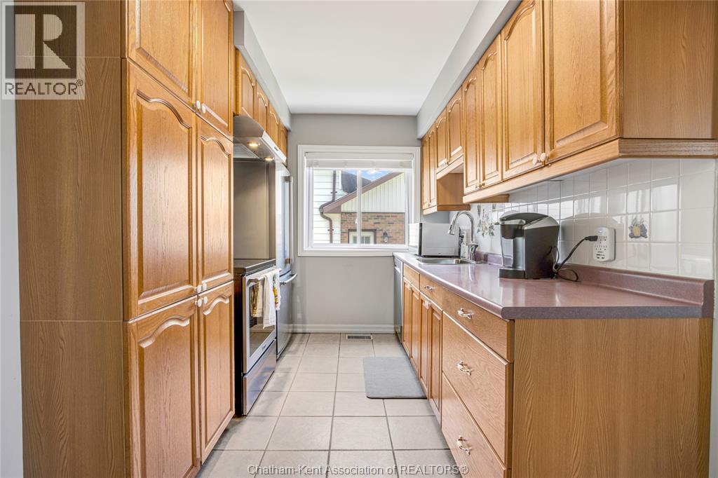 848 GRAND AVENUE East, Chatham, Ontario, N7M0P8 — Photo 8