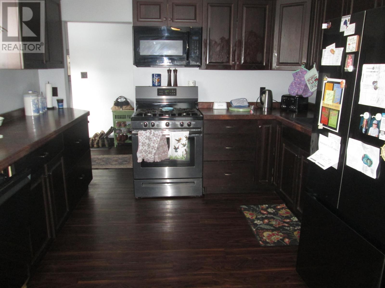 208 West Street - 13