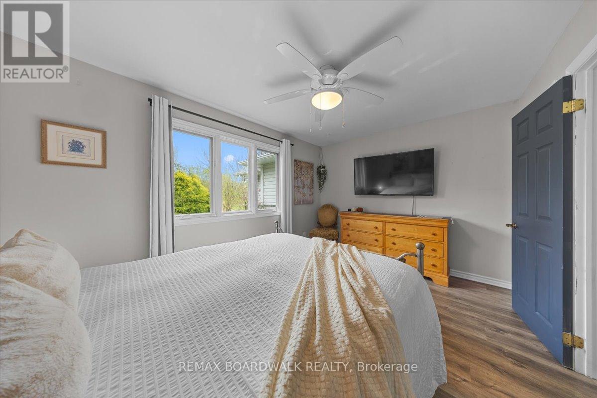 212 SHELDON ROAD - 27