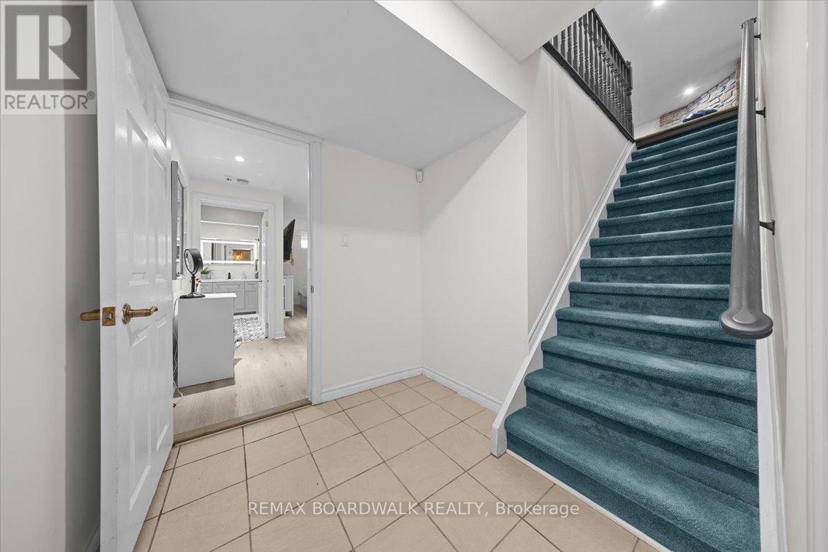 212 SHELDON ROAD - 32