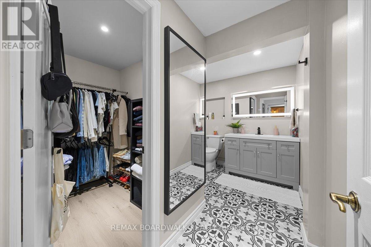 212 SHELDON ROAD - 35