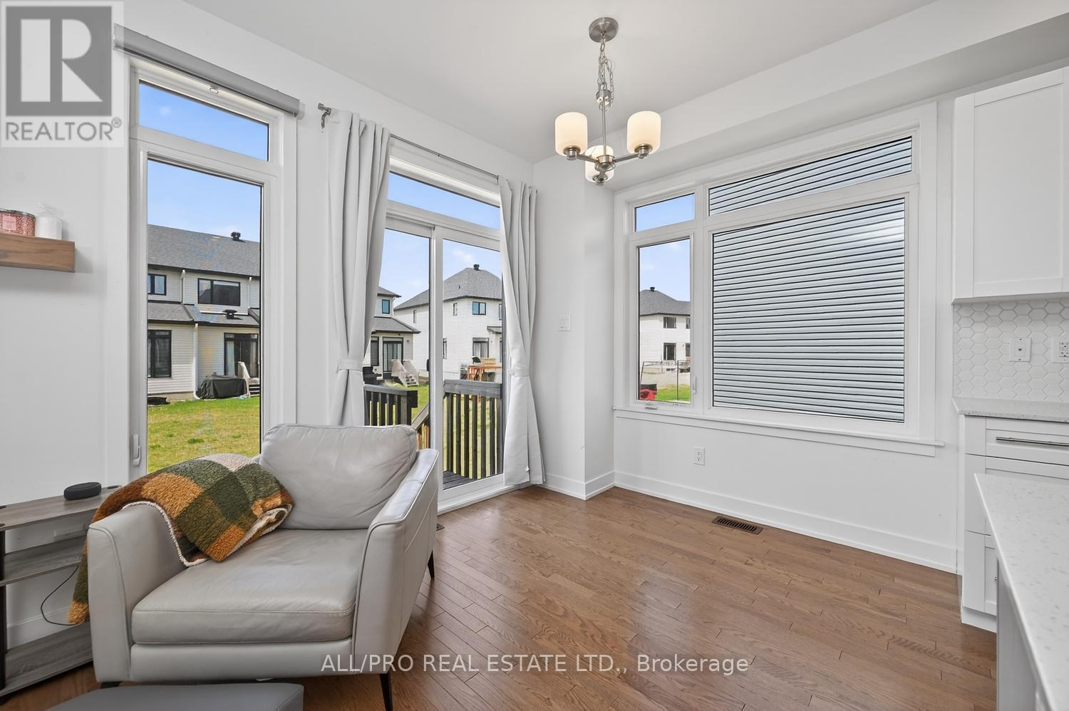 69 HEIRLOOM STREET - 19