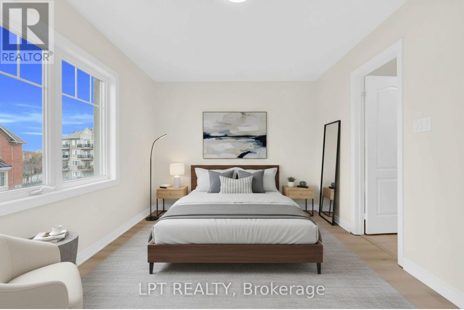 #4 3215 THOMAS STREET - 30