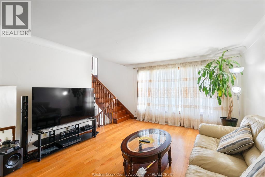 2563 ROSSINI BOULEVARD, Windsor, Ontario, N8W4R2 — Photo 11