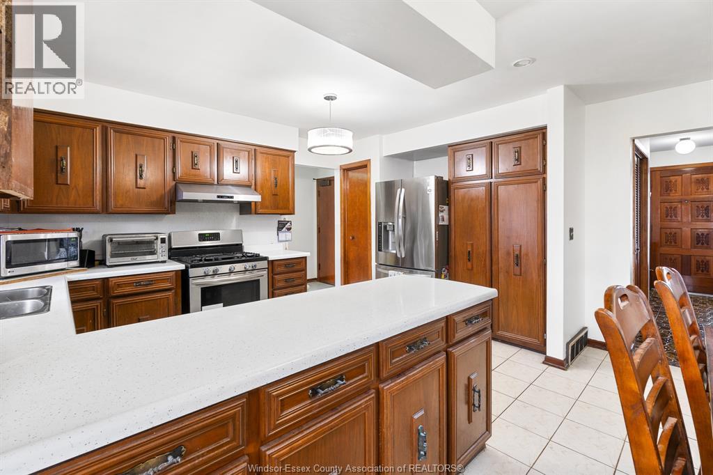 2563 ROSSINI BOULEVARD, Windsor, Ontario, N8W4R2 — Photo 13