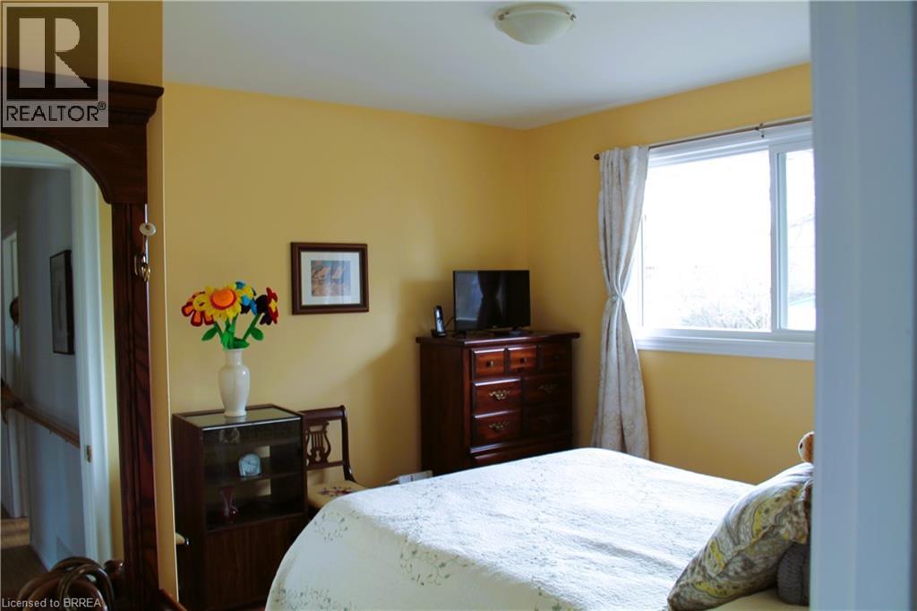 27 COLLINGDON Drive - 7