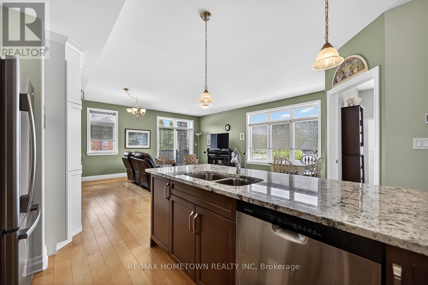 #101 1109 MILLWOOD AVENUE - 13