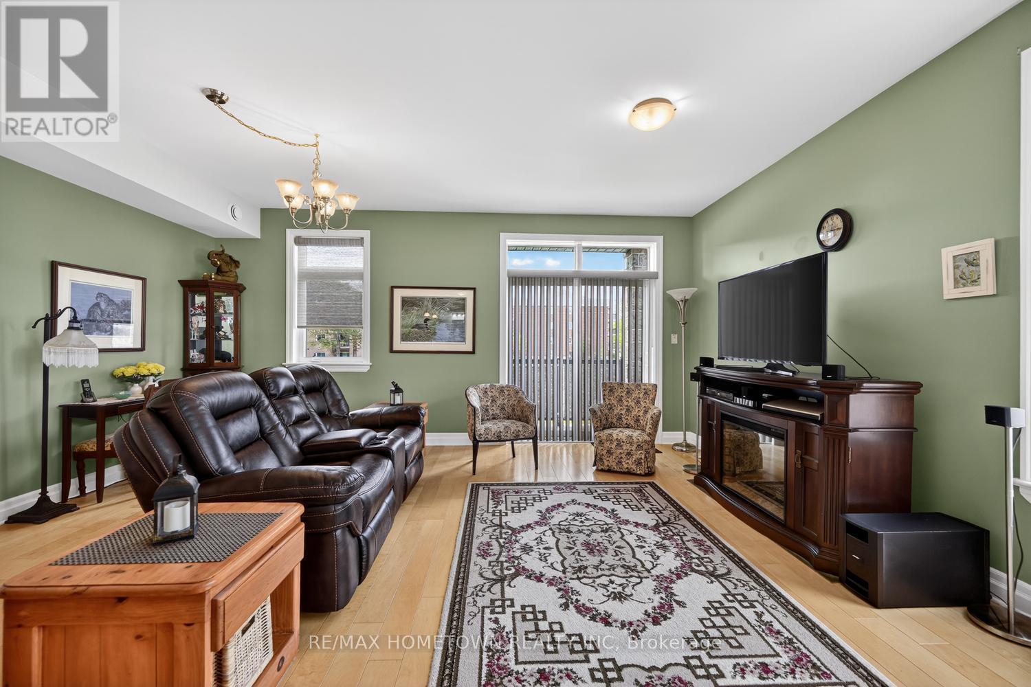 #101 1109 MILLWOOD AVENUE - 15