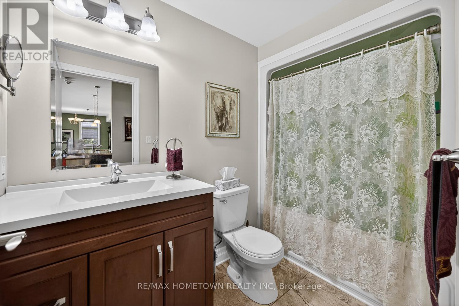 #101 1109 MILLWOOD AVENUE - 17