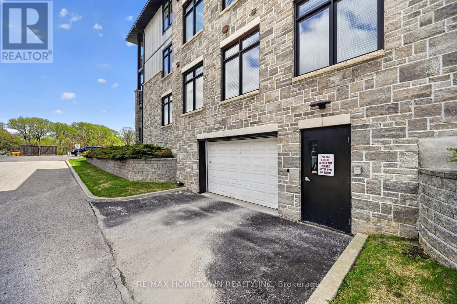 #101 1109 MILLWOOD AVENUE - 25