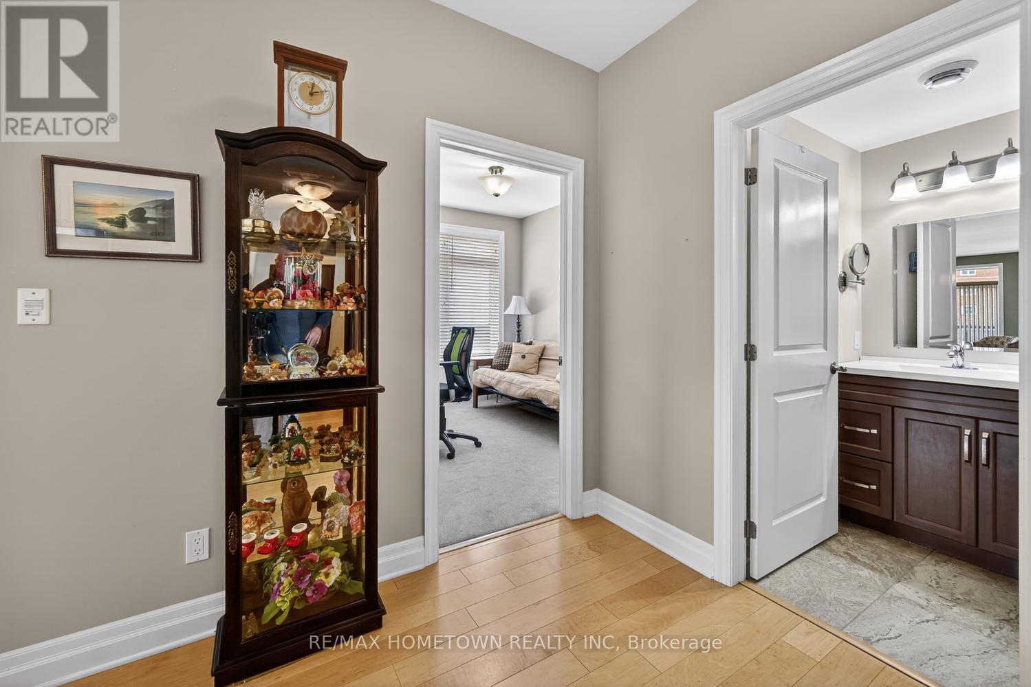 #101 1109 MILLWOOD AVENUE - 7