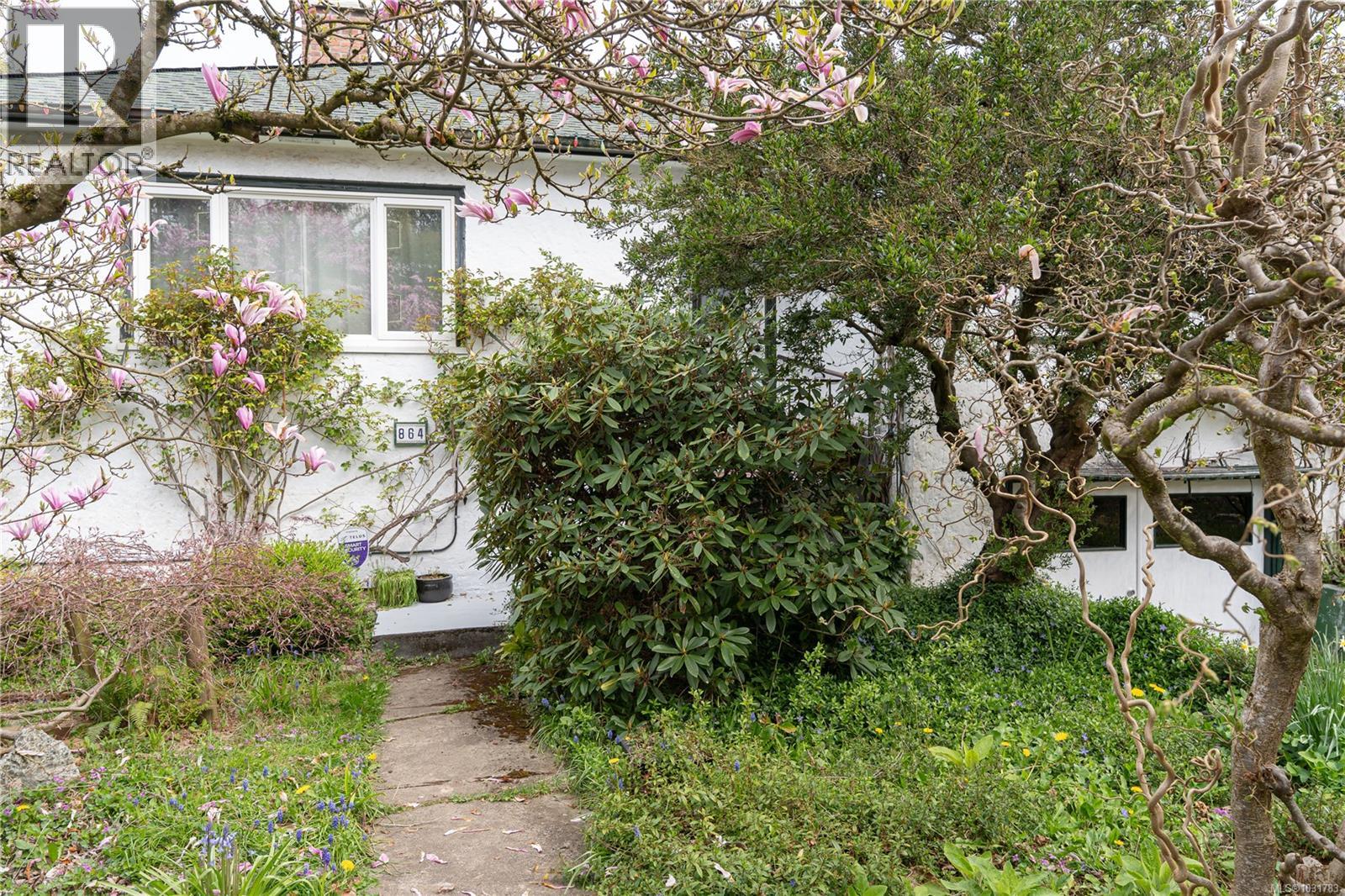  864 Selkirk Avenue, Esquimalt