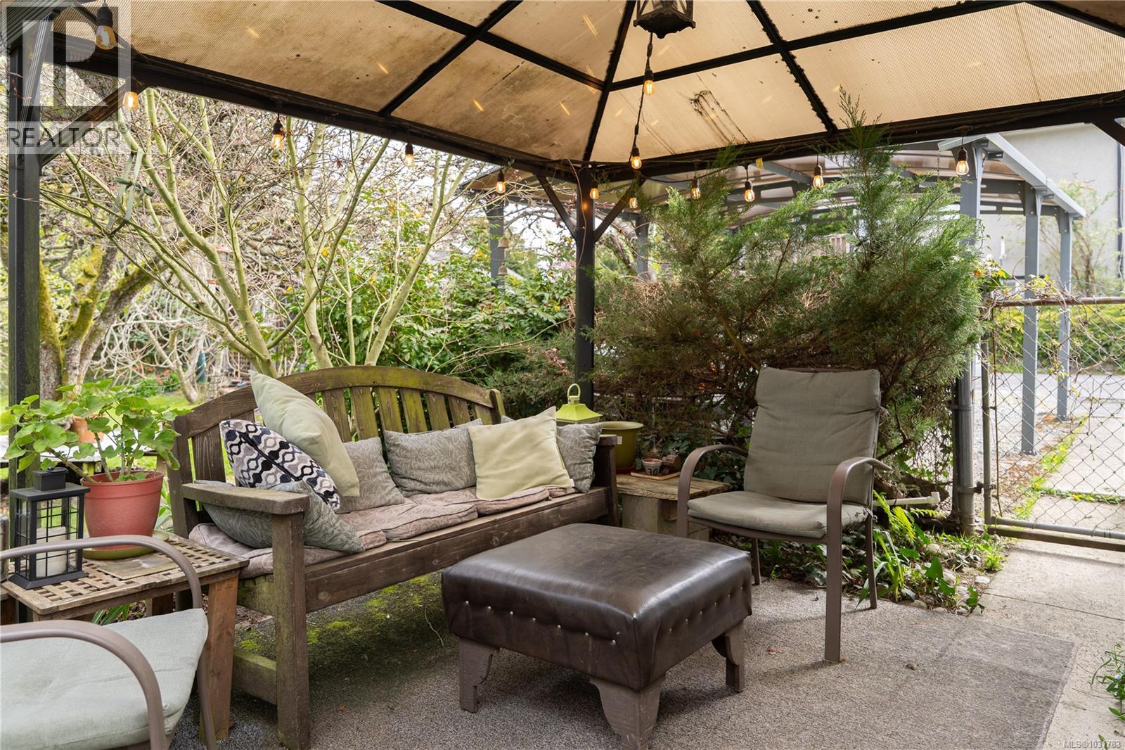  864 Selkirk Avenue, Esquimalt
