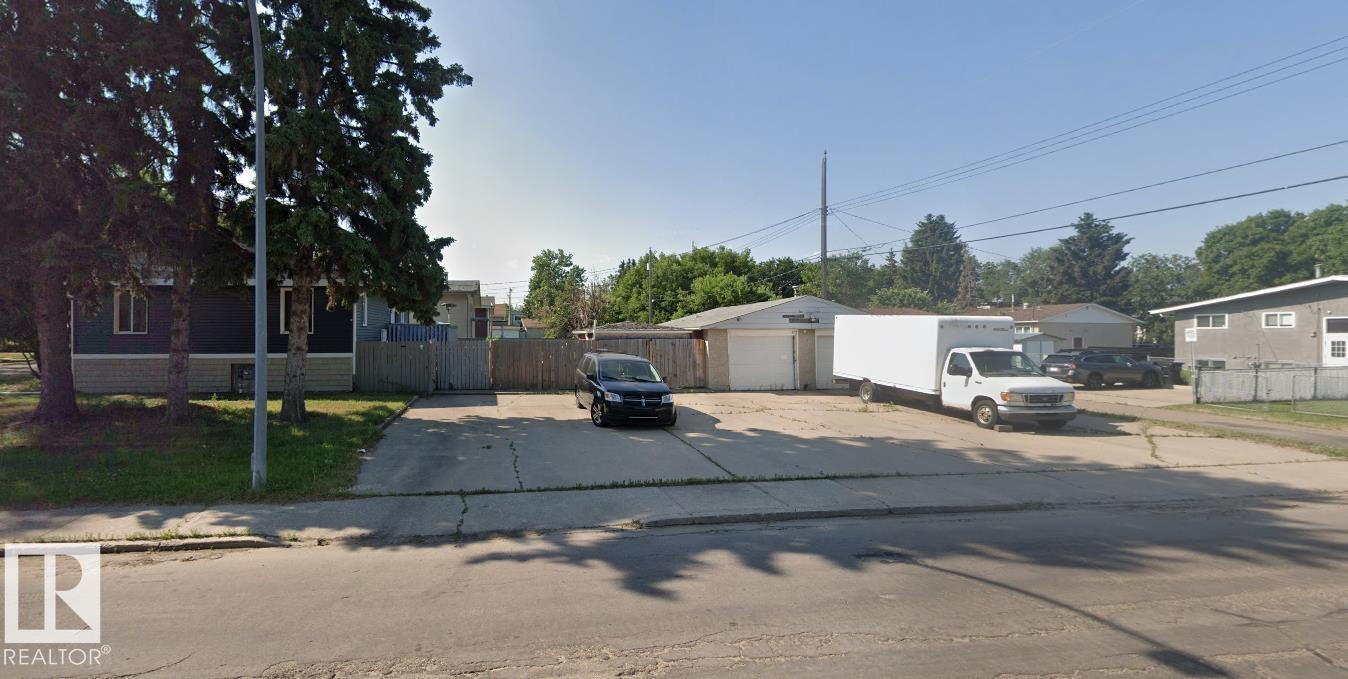 11834 44 ST NW, Edmonton