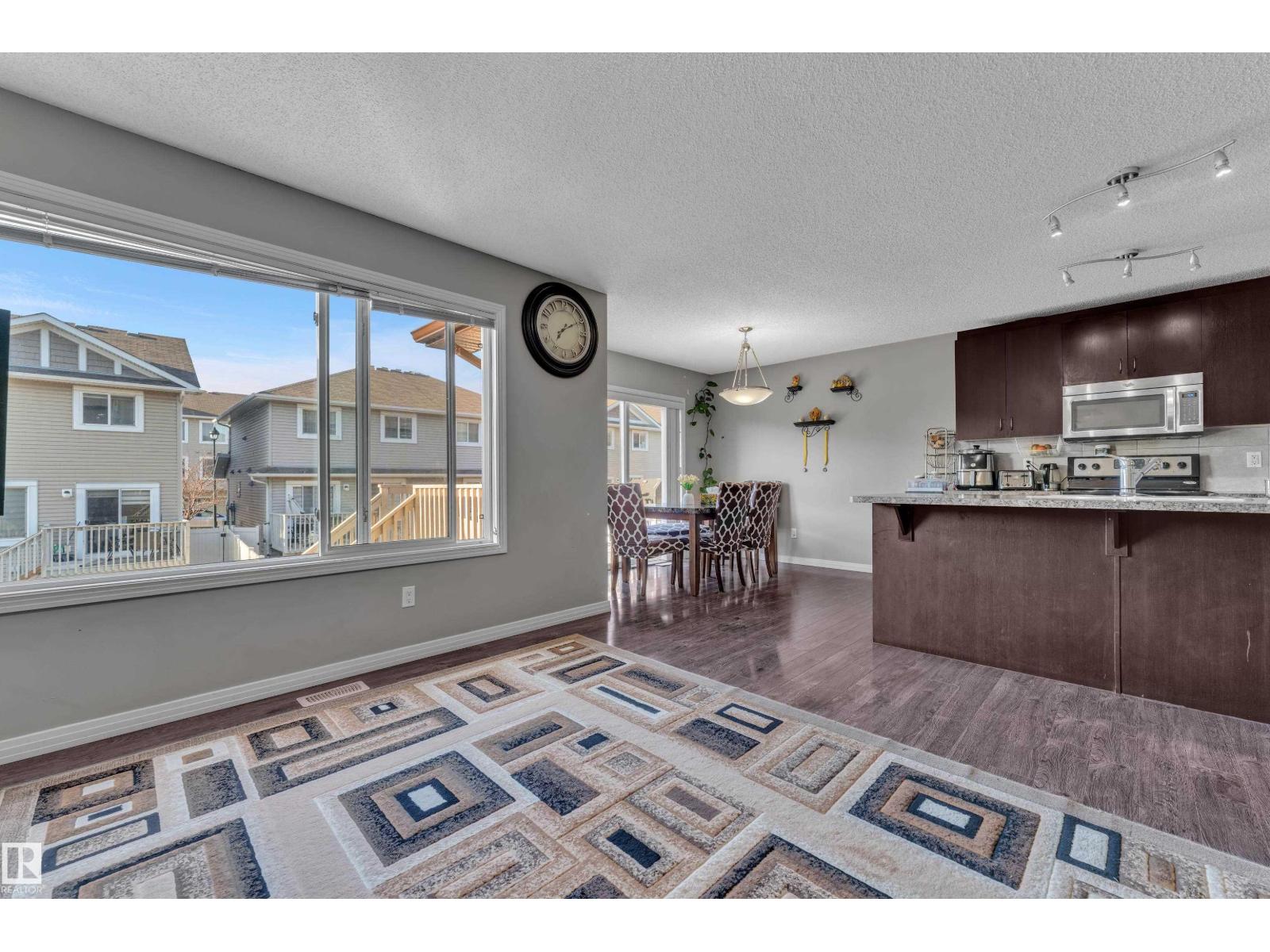 5520 5 AV SW - 16